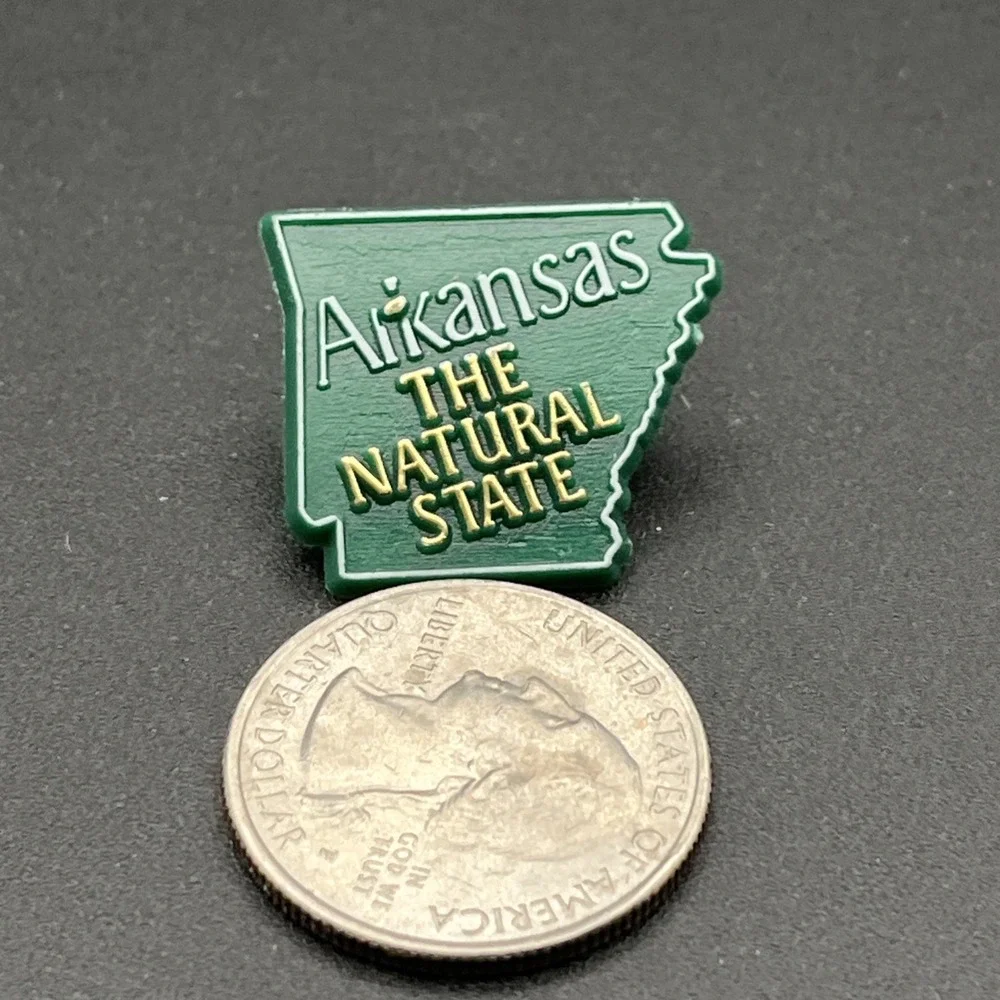 Vintage State Of Arkansas The Natural State USA Plastic Lapel‎ Hat Pin